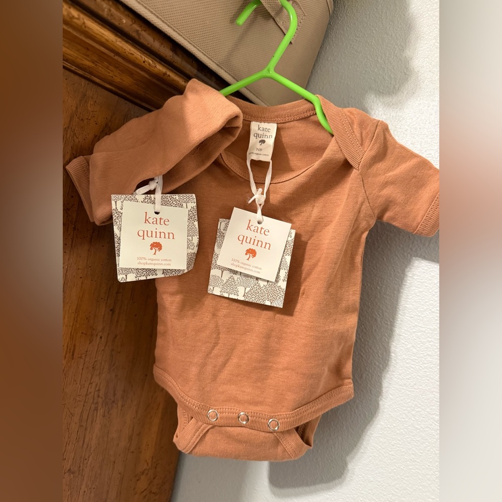 Kate Quinn Terracotta Baby Bodysuit and hat set NWT